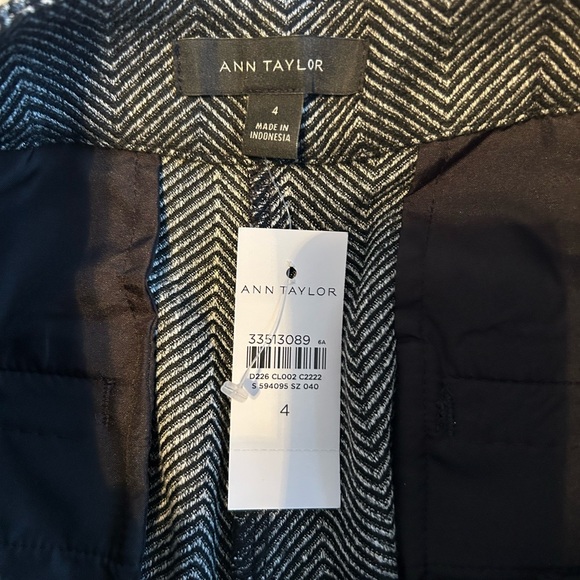 NWT Ann Taylor Black/White Herringbone Wide-Leg Cropped Pants - Picture 9 of 11